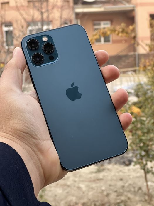 Iphone 12 pro max holati zor