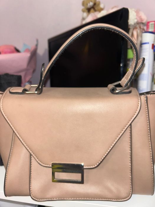 Кафява дамска чанта