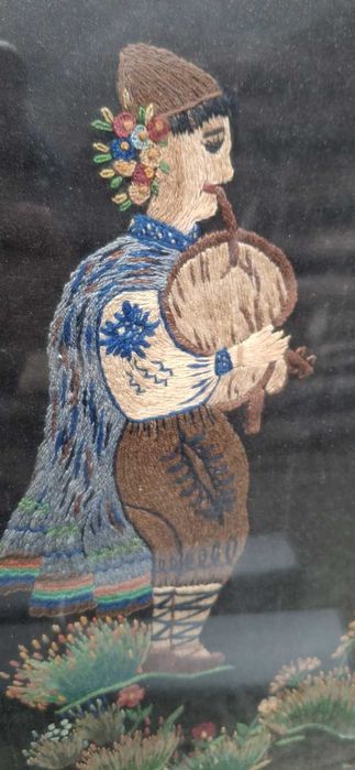 Стара картина с рамка, изтъкана от конци (гоблен)