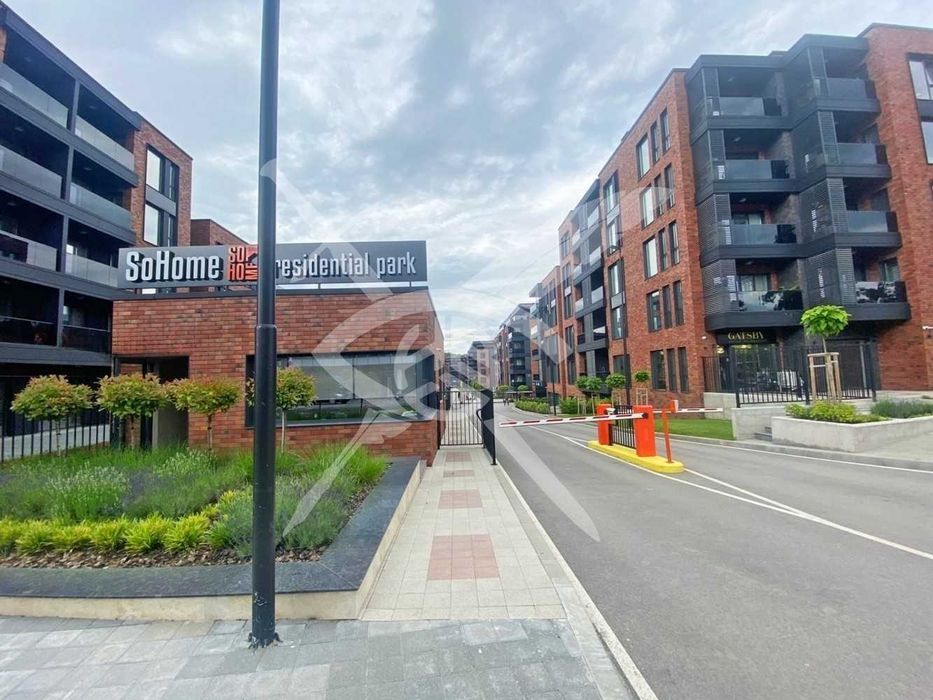 Продава се Тристаен апартамент в София, Хладилника - 132 кв.м за 3182 €/кв.м - Снимка #1