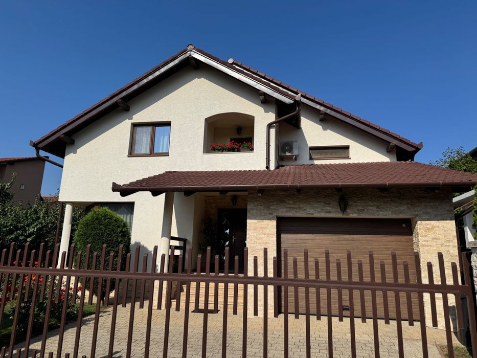 Casă de vânzare, direct de la proprietar, zona Schit, 205 m.p.