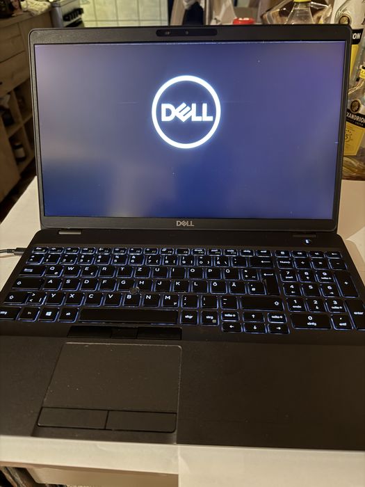 Dell latidutine  5501.  i7