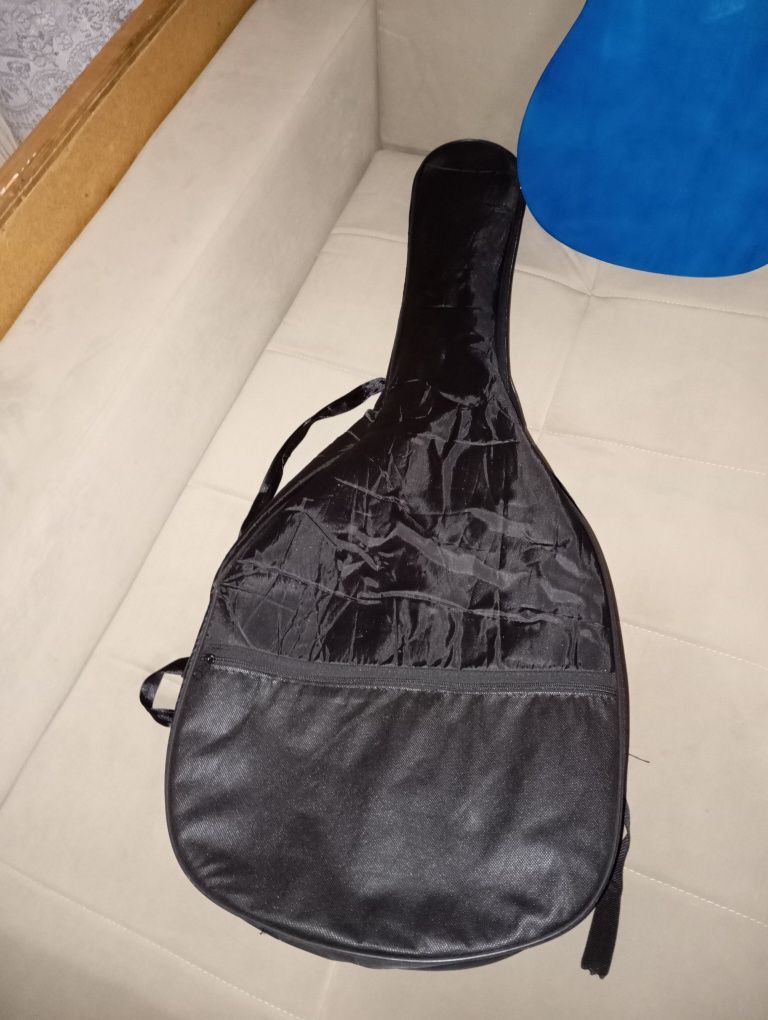 Gitara sotiladi idial sostiyaniya