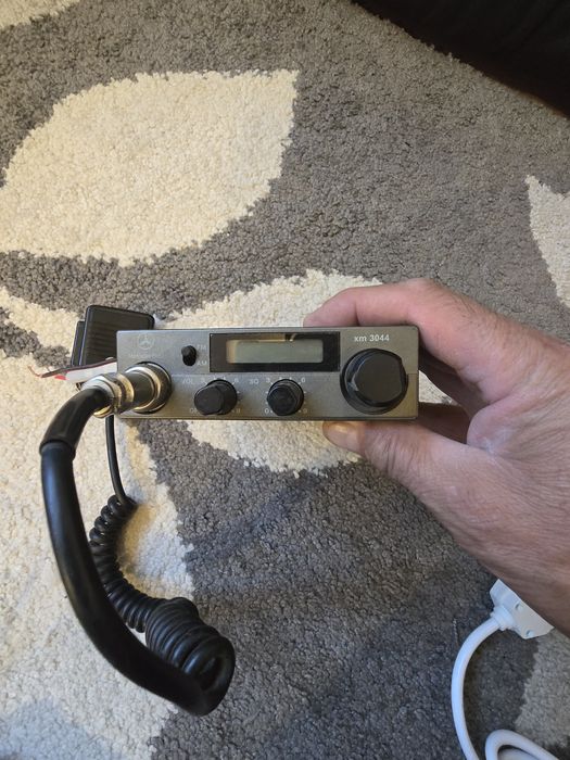 Statie radio CB dedicata Mercedes Benz stabo xm3044