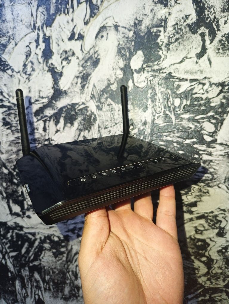 Роутер D-Link DSL-2740U