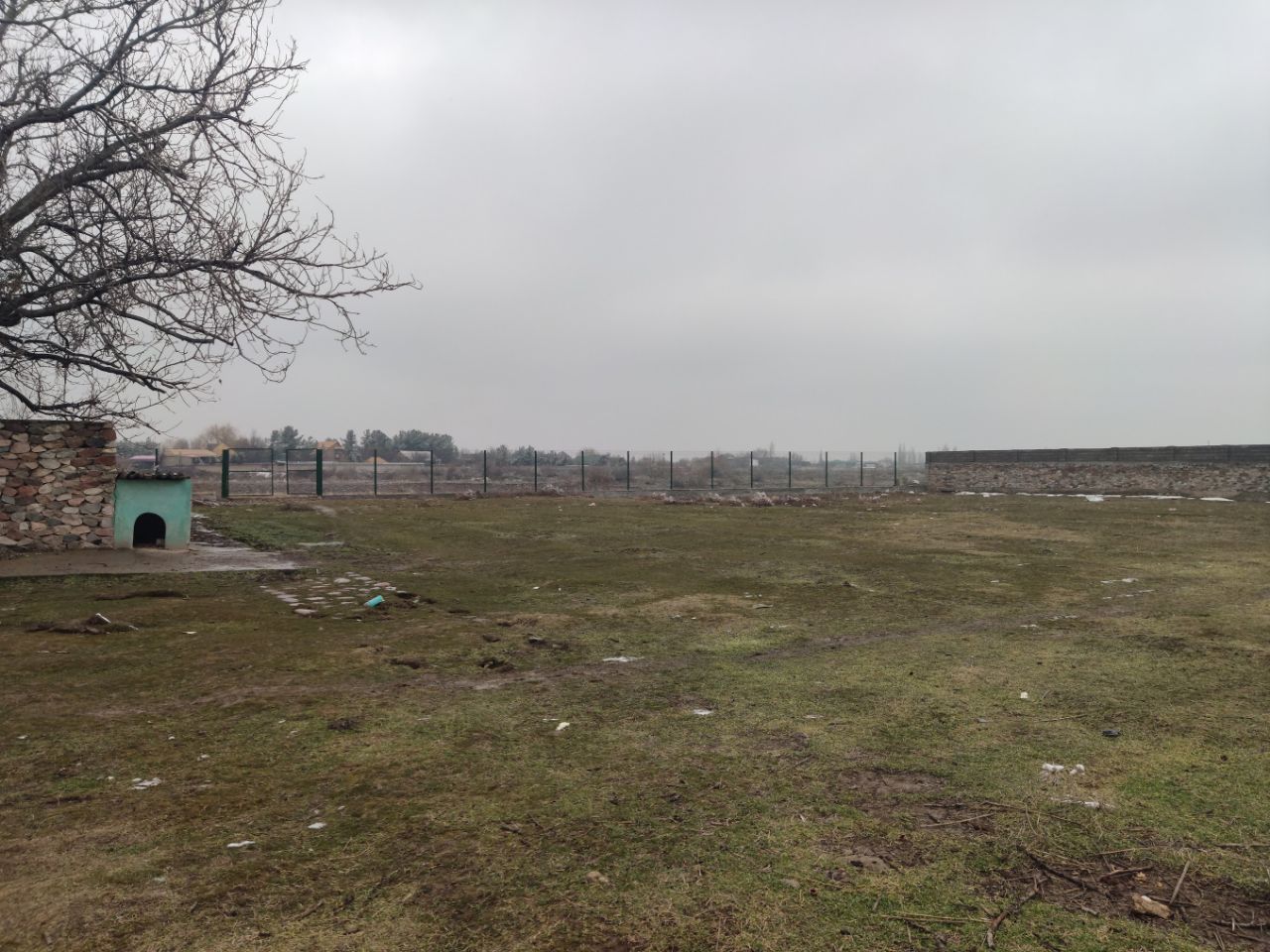 Бепул ижарага ер участкаси (дача ҳудудида, дарё ёқасида)

Аранча ва Аз