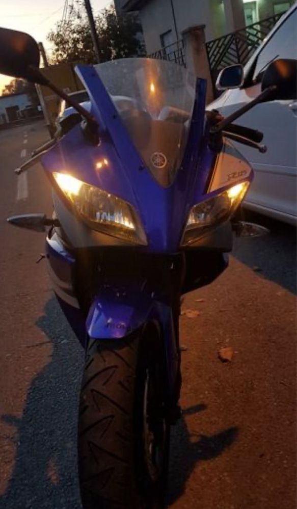 Dezmebrez Yamaha YZF R125