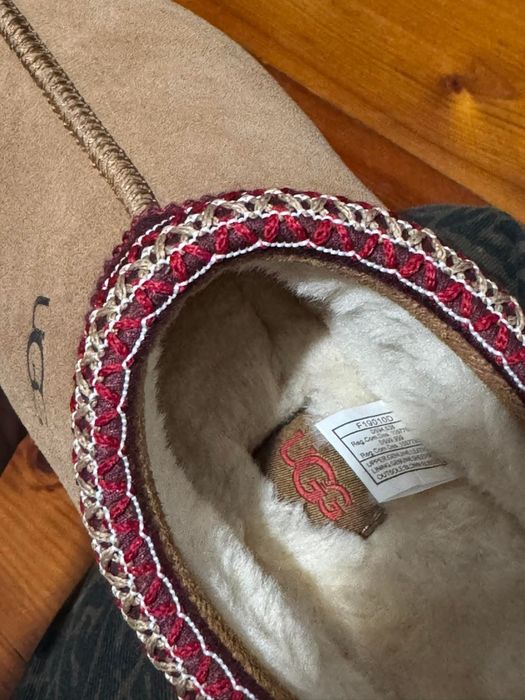 Vând UGG originale