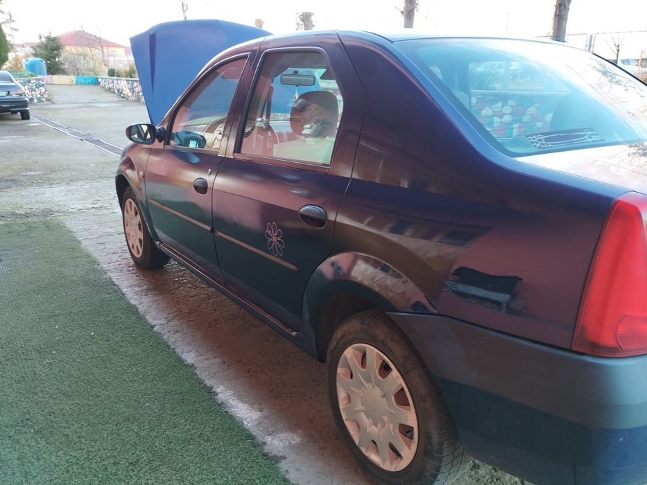 Vând Dacia Logan 2008