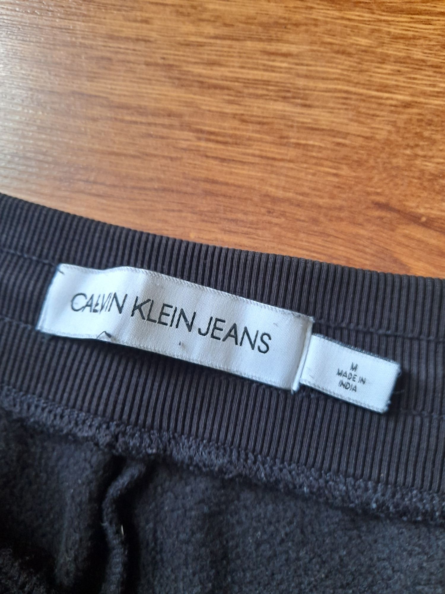 Calvin Klein мъжко долнище M размер.