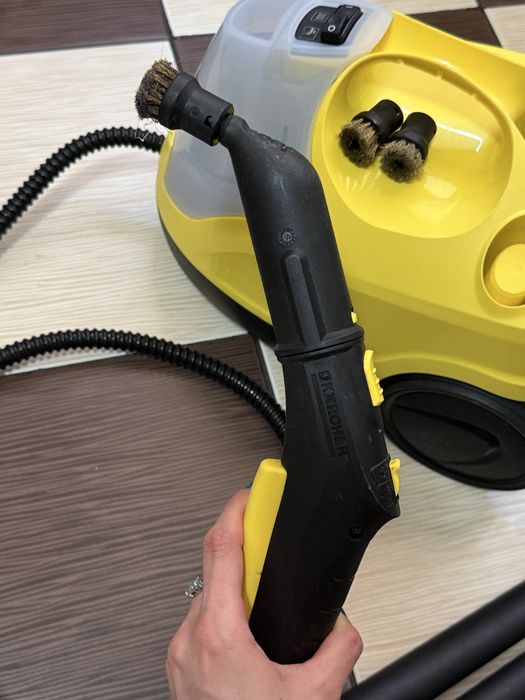 Aparat de curatat cu abur Karcher S 4