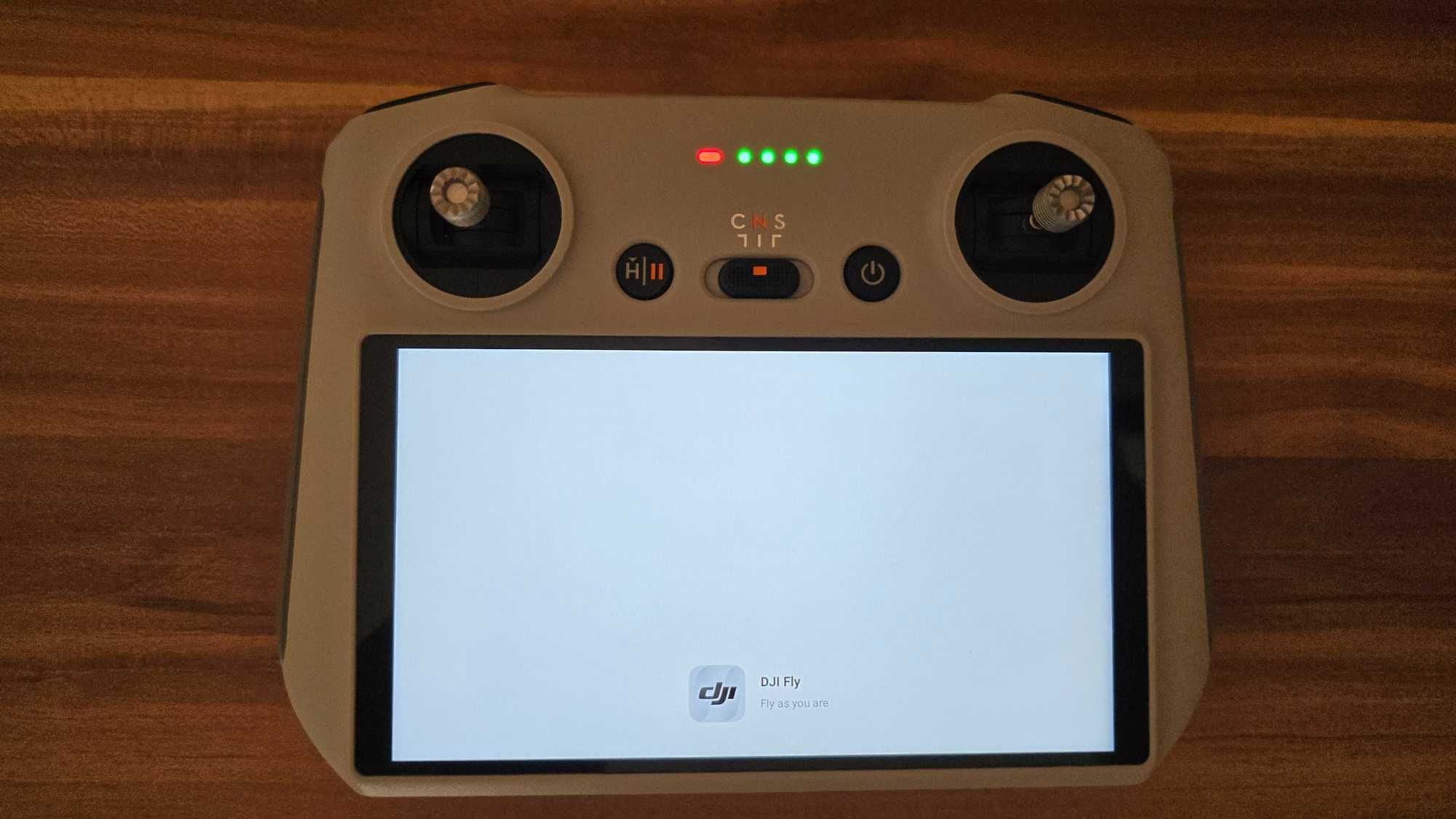 DJI RC Контролер – Отлично състояние, без драскотинa