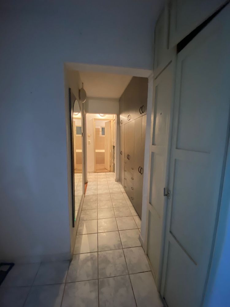 Inchiriez Apartament 3 camere zona Decebal
