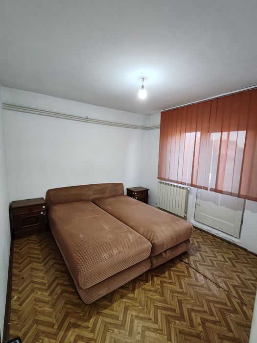 Apartament, 3 camere decomandat, ultracentral, Campina