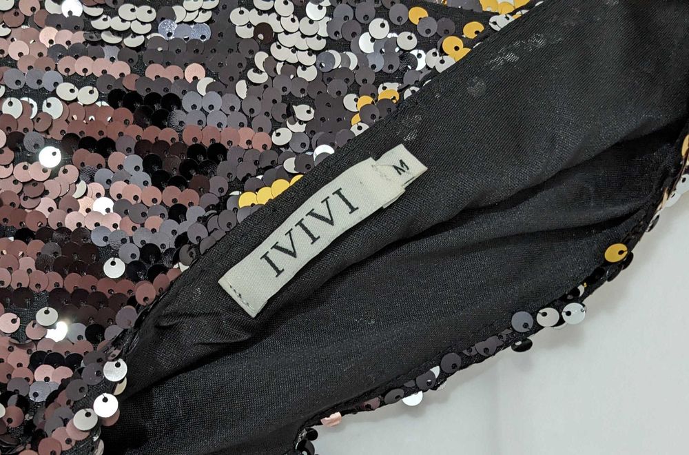 Rochie La Femme de ocazie, mărime M, cu paiete multicolore, nouă