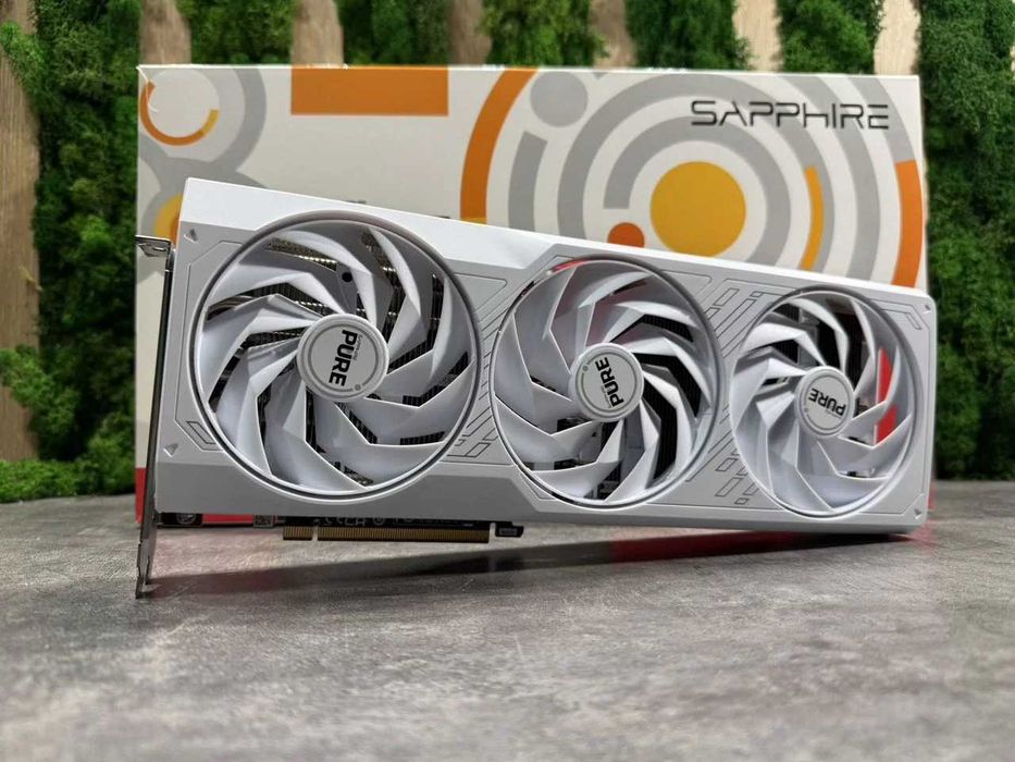 Видеокарта Sapphire Radeon RX 7800 XT Pure 16гб