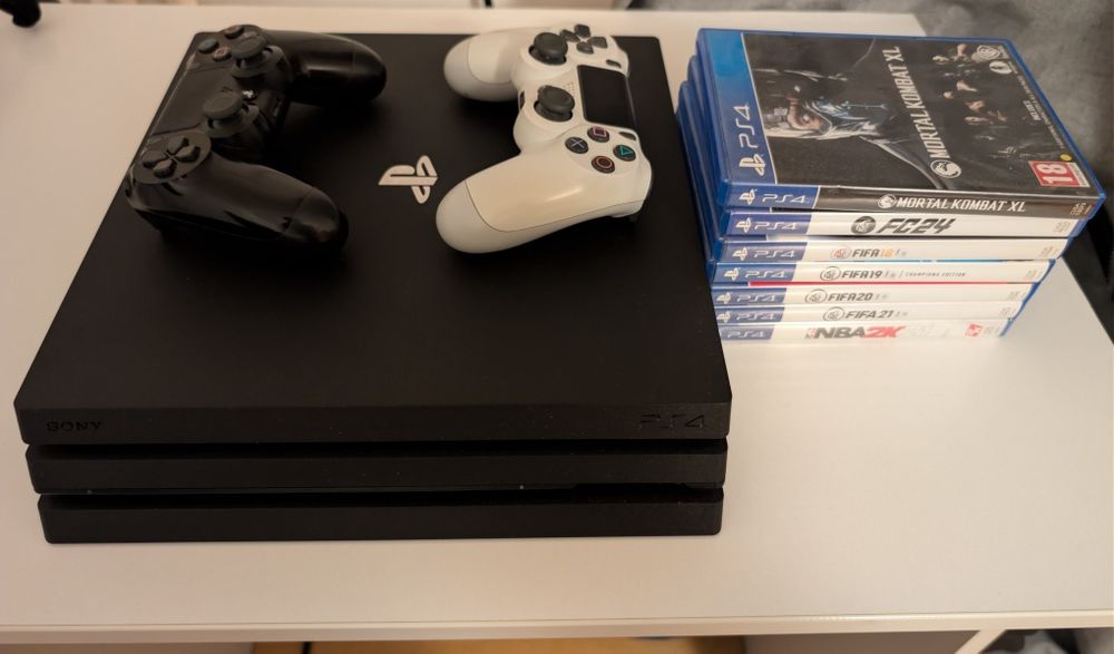 PlayStation 4 PRO