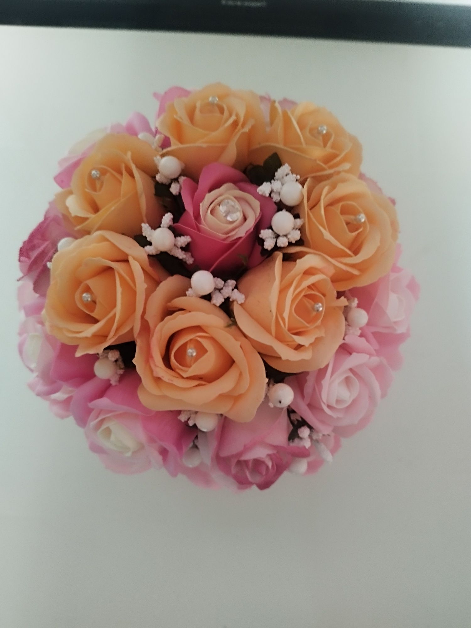 Aranjamente florale din trandafiri de săpun