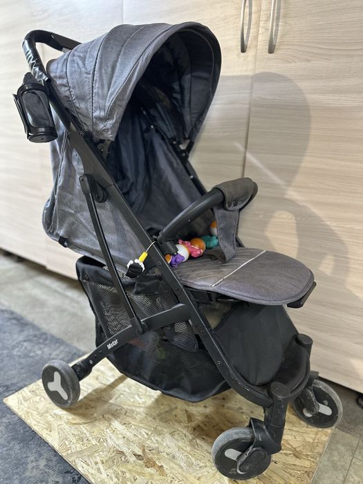 Коляска прогулочная MSTAR