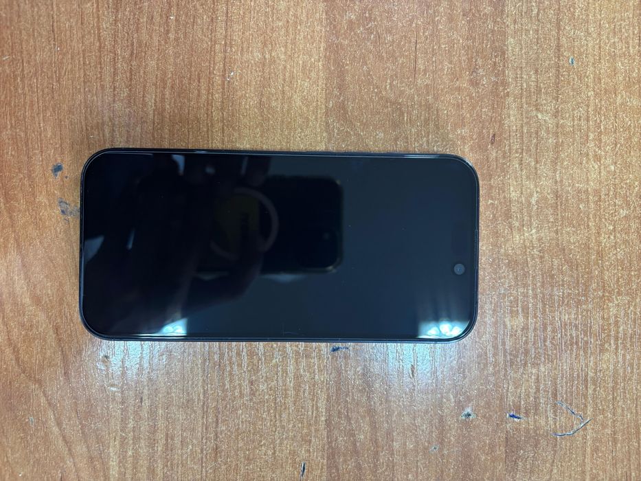 iphone 15про в хорошем состоянии