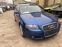 Dezmembrez Audi A3 8P 2007 1.6 benzina BSE 75kw albastru LZ5C