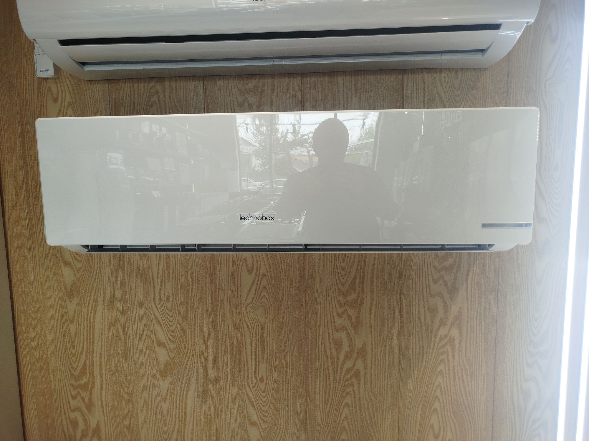 Кондиционер Technobox Loma 18BTU Inverter Wifi