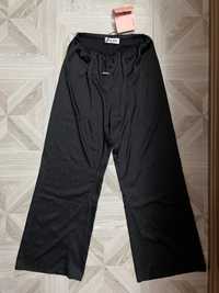 Новые атласные брюки, Miu Miu, размер S-M (36-38)