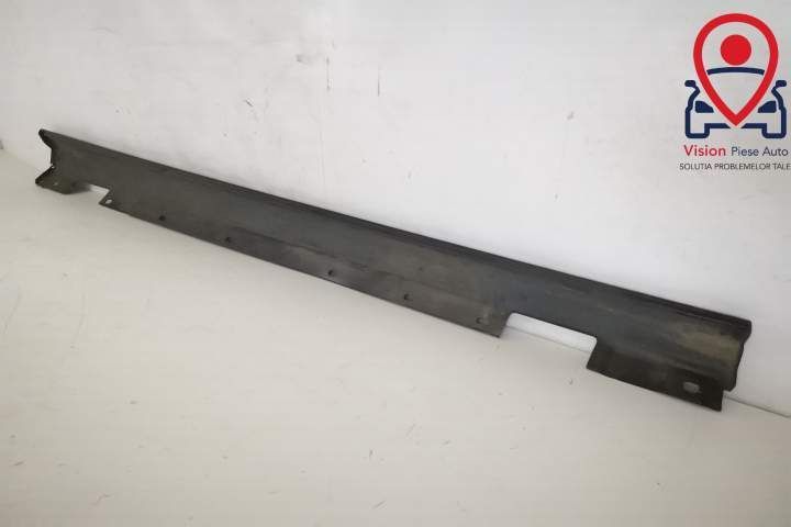 Ornament Prag Stanga Original In Stare Buna Mercedes-Benz  C-Class  W2