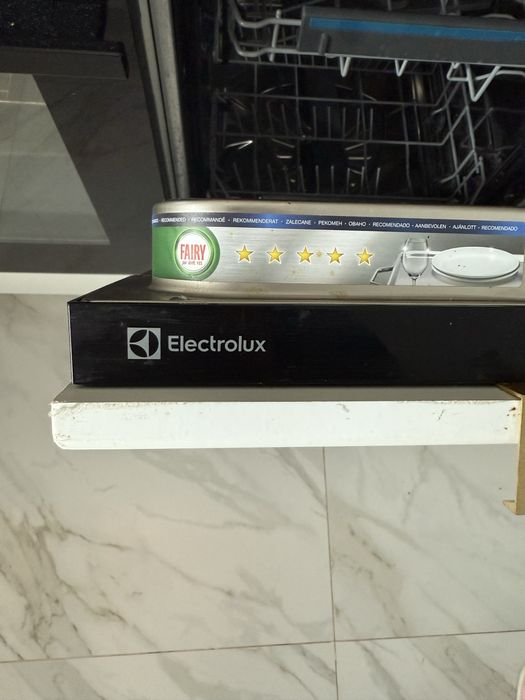 Продам посудамойку встроенную