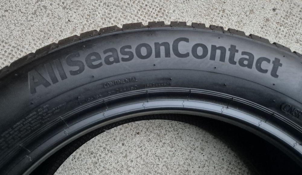 Set 2buc 215/55 R17 98W XL Continental All-Season Contact M+S iarnă