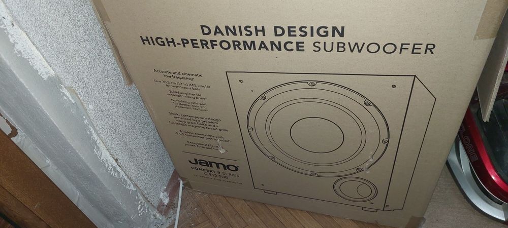 Субуфер JAMO C 912