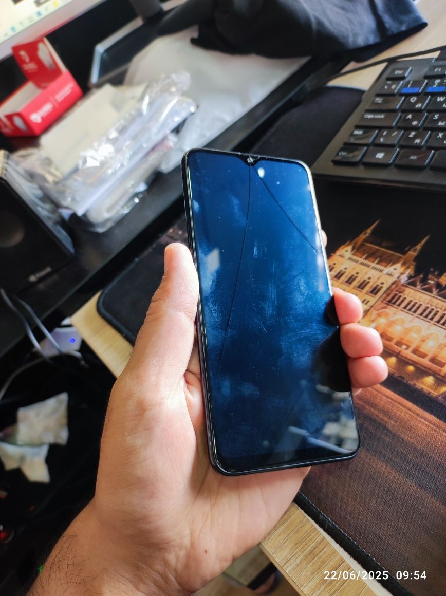 Samsung A30s  sotiladi