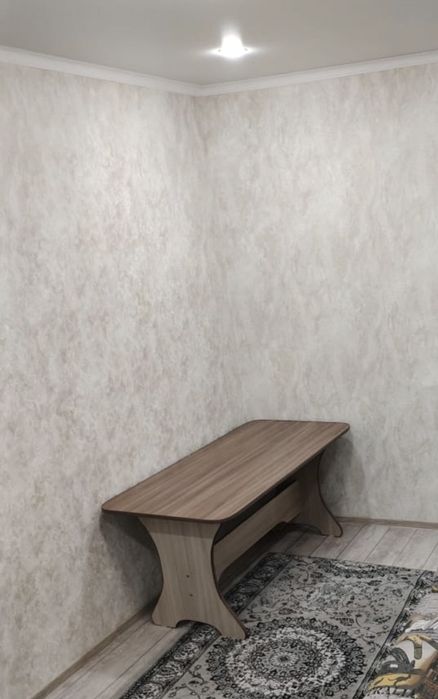 Стол для гостиной, для кухни