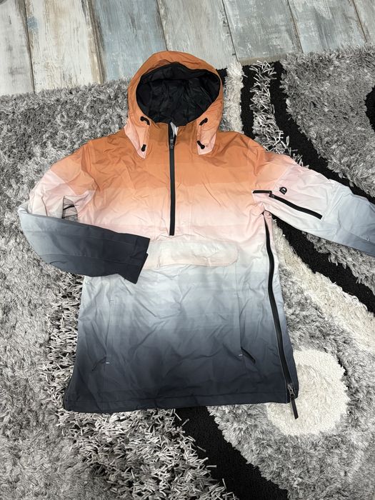 Geaca de ski tip hanorac, Fungdango