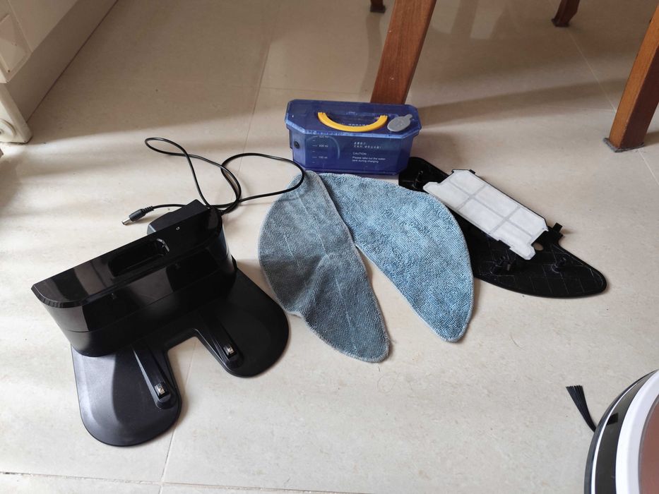 Робот Прахосмукачка iLife v7s Plus ЗА ЧАСТИ