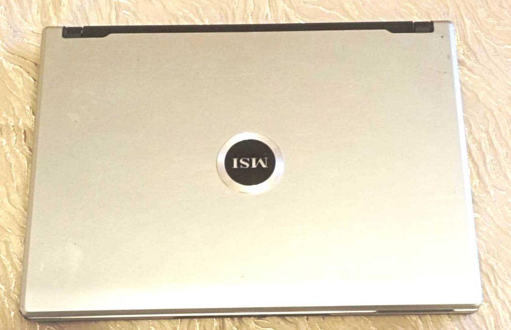 Laptop MSI MegaBook - de colectie