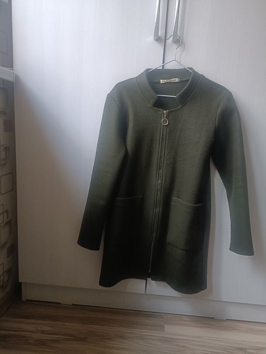 Пиджак весенний  длина до колен