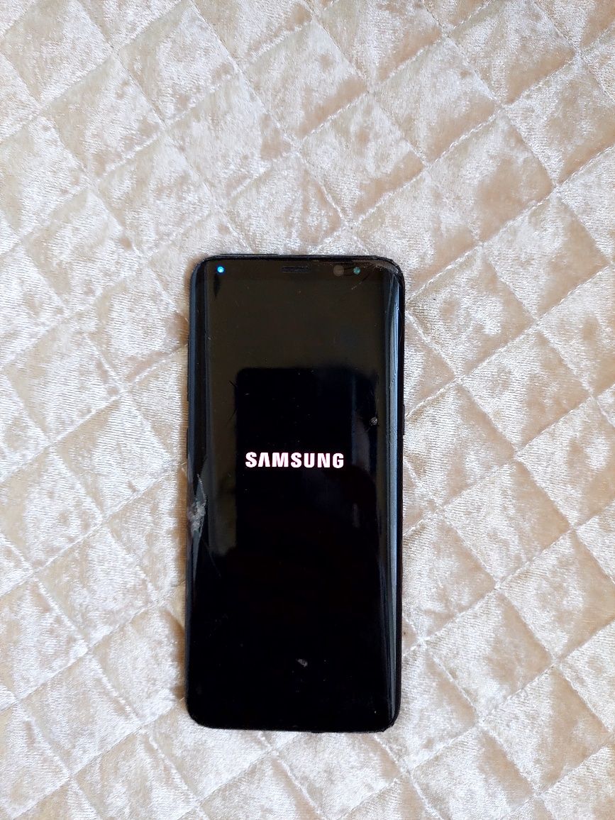 Продам Samsung  s  8, 64 Gb , black