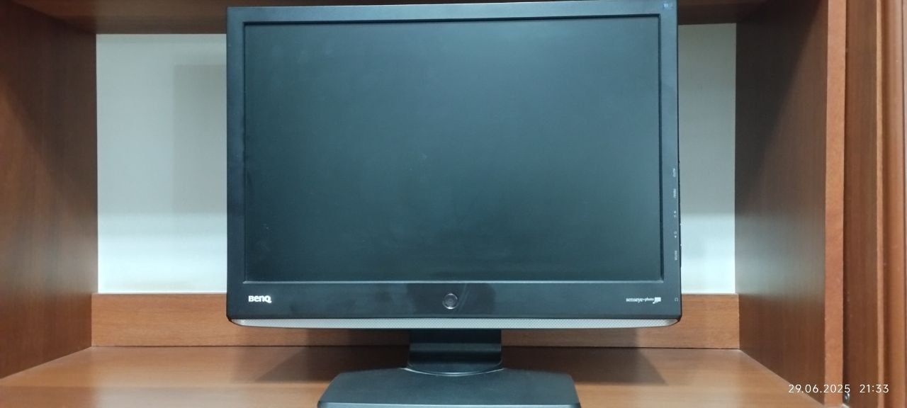 Продается монитор Benq