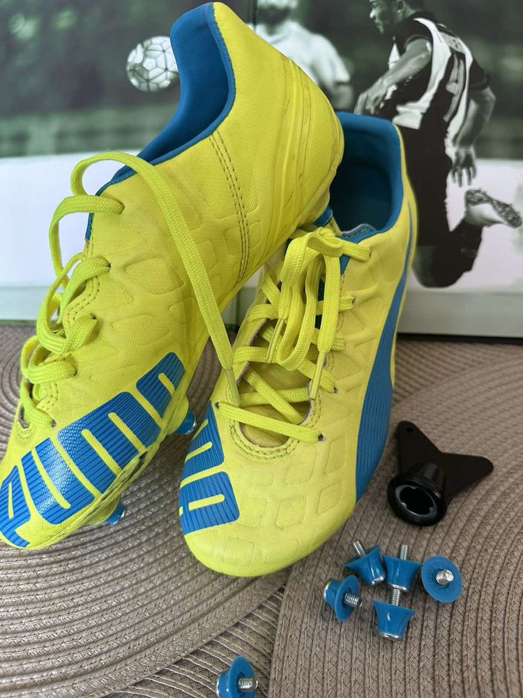 Почти нови бутонки PUMA Evospeed 4 FG JR