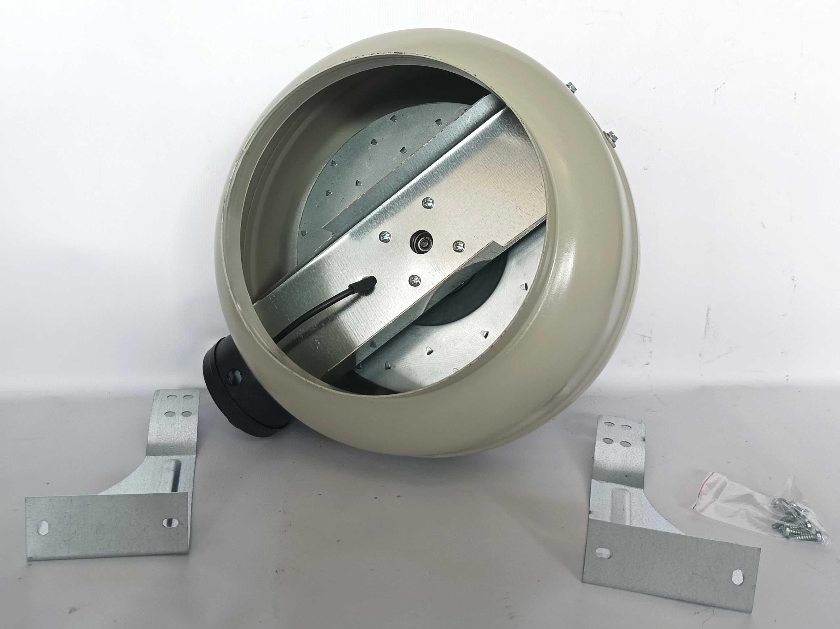 Вентилатор ф250 канален метален