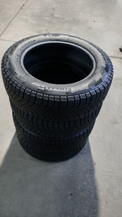 Зимние шины 185/65 R15