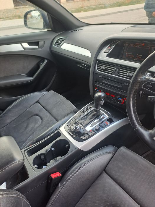 Vând Audi a4 2010