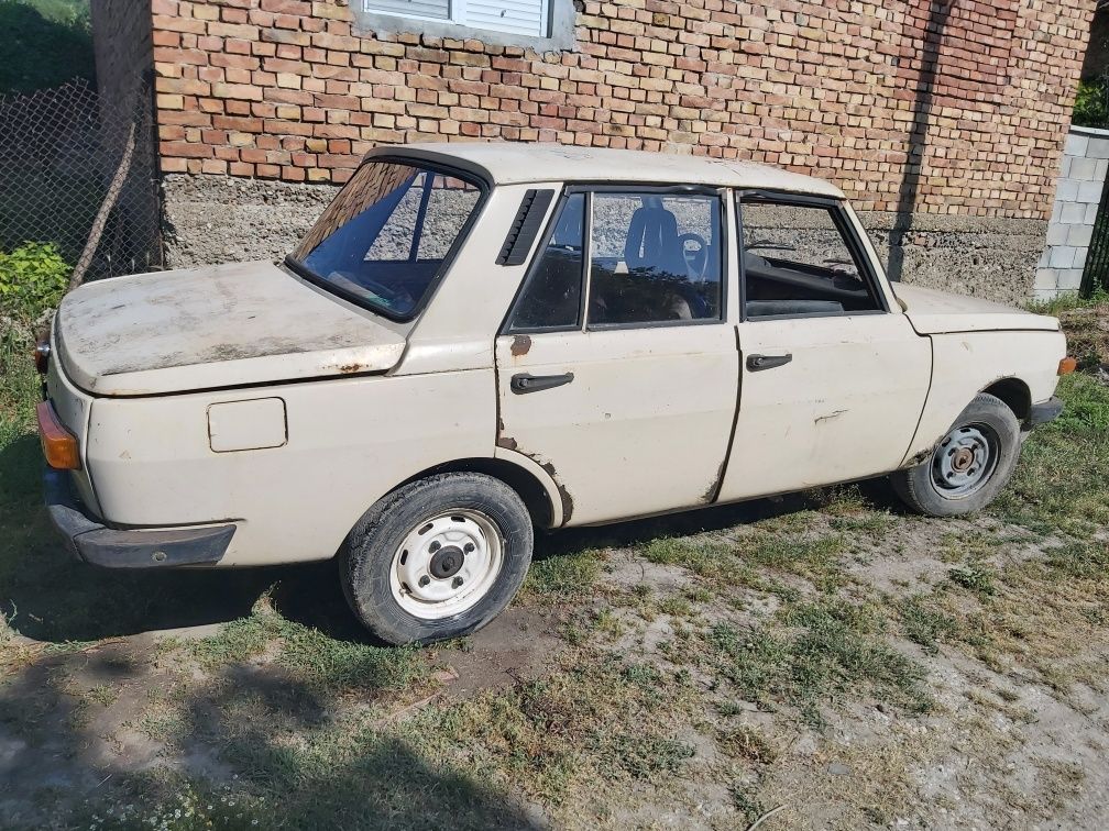 Варбург 353 за реставрация