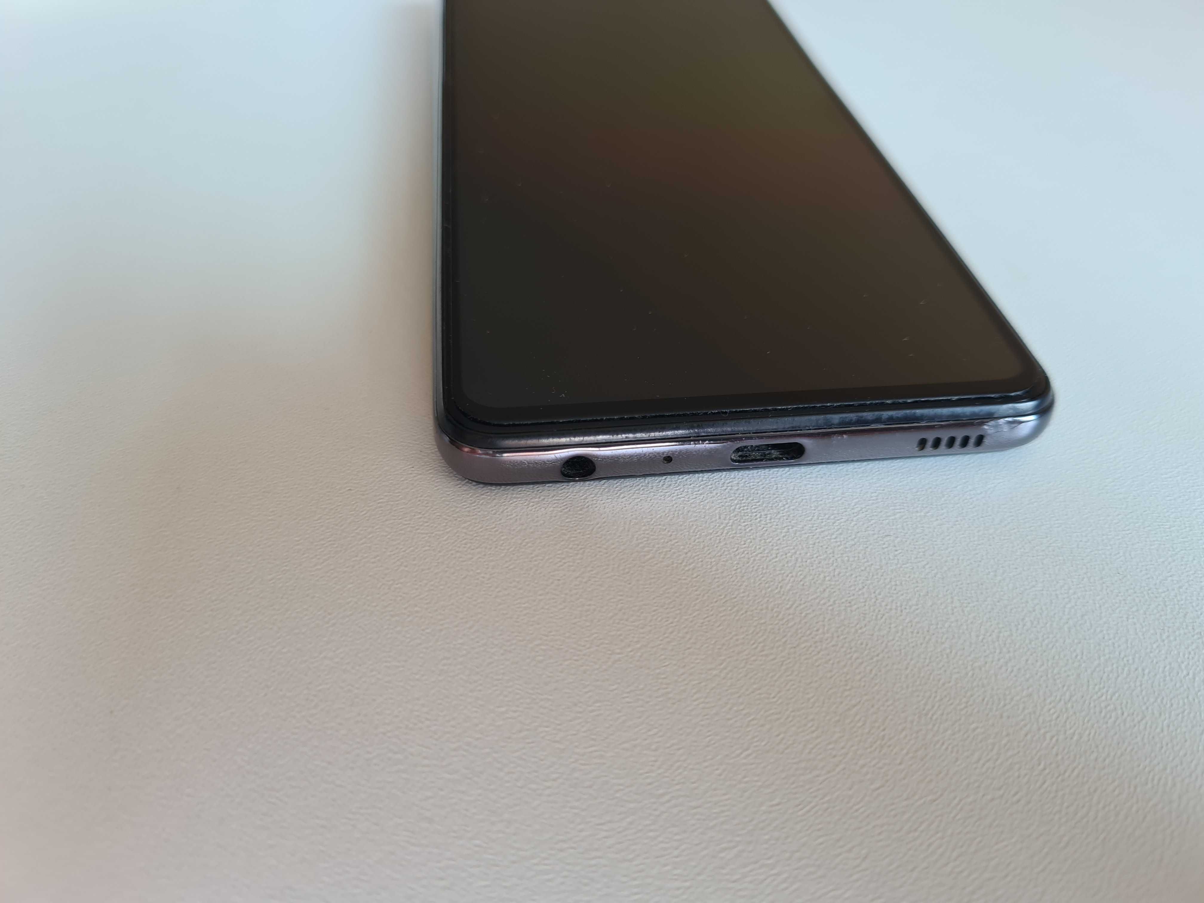 Samsung A52S 5G със зарядно, кабел, протектор в кутия+3 гръбчета