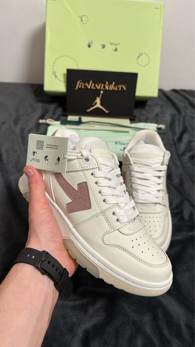 Off White Out of Office Low Rose (size 38)