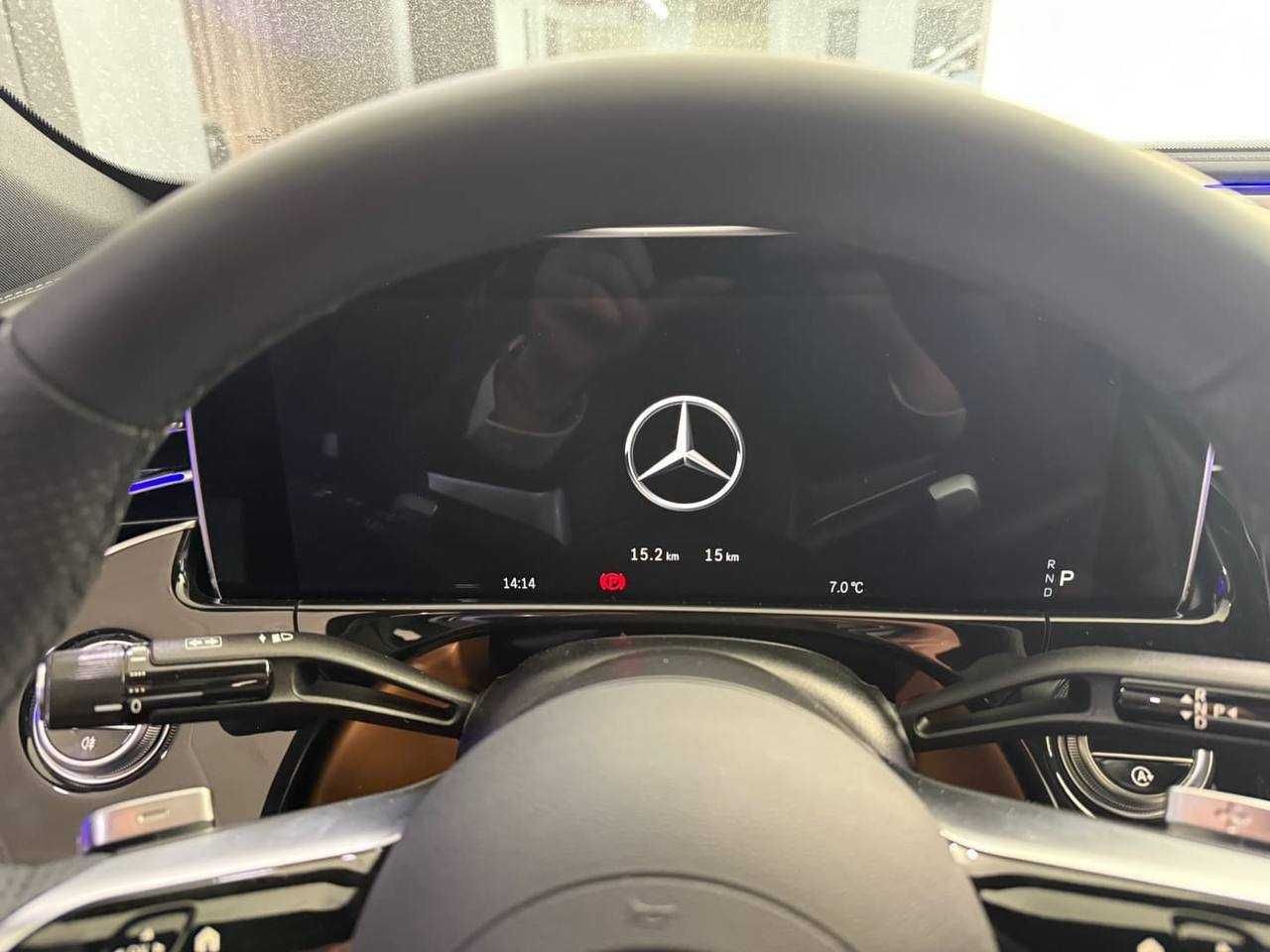 Mercedes-Benz E300 модель 2025  В Наличии