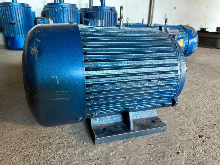 Электродвигатель на 220V-380V