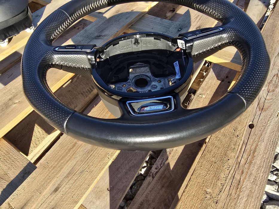 Продавам волан за ауди а3 а4 а8 Q5 i др модели става