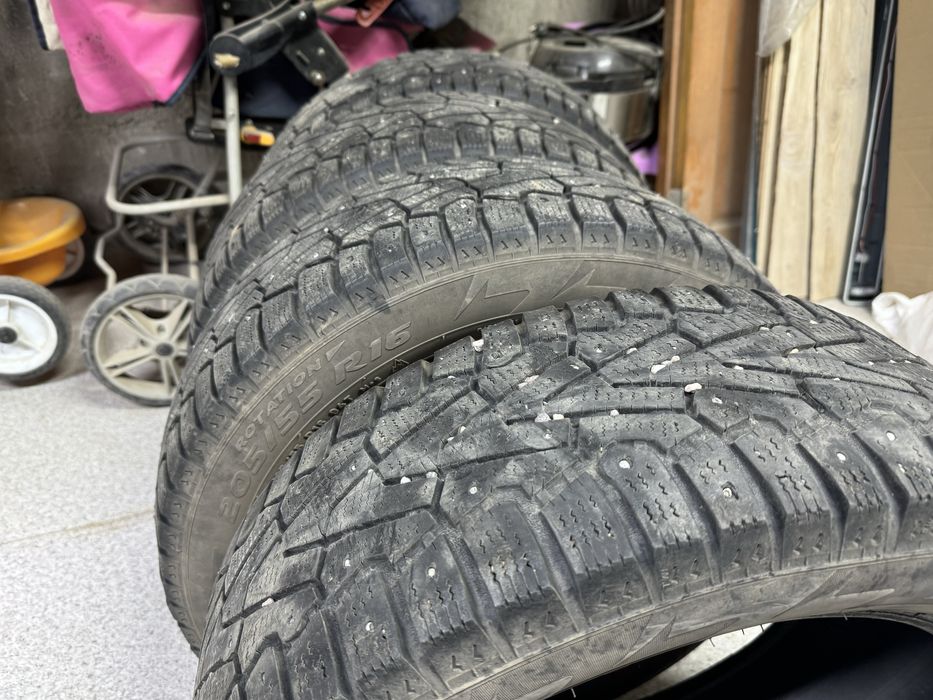 Резины шипованные